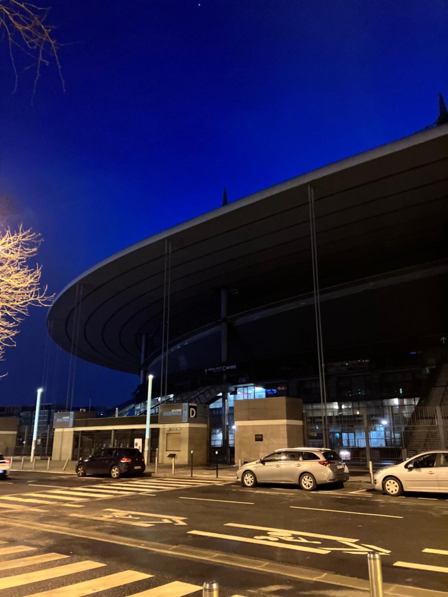 סן-דני Appartement Sur Et Garage Au Stade De France A 2 Mn De Paris, 20 De Roissy Cdg Et 30 De La Defense Animaux Bienvenus מראה חיצוני תמונה